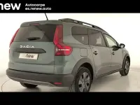 Usado Dacia Jogger Expression 100 CV (73 kW) 2025 Verde Monovolumen