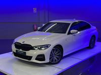 Usado BMW 318 Shadowline 150 HP (110 kW) 2022 Branco Sedan