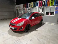 Usado Opel Corsa Color Edition 100 CV (73 kW) 2011 Rojo Utilitario