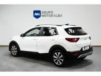 Usado Kia Stonic 84 CV (61 kW) 2023 Blanco SUV