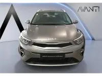 Usado Kia Stonic 100 CV (73 kW) 2025 Gris SUV