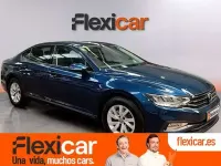 Usado VW Passat 122 CV (89 kW) 2020 Azul Berlina