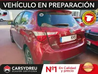 Usado Toyota Yaris Hybrid Advance 100 CV (73 kW) 2018 Rojo Berlina