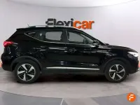 Usado MG ZS Luxury 114 kW (156 CV) 2022 Negro SUV