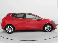 Usado Kia Ceed GT 90 HP (66 kW) 2016 Vermelho Sedan