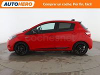 Usado Toyota Yaris Hybrid Active 101 CV (74 kW) 2019 Rojo Berlina