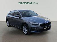 Usado Skoda Scala Selection 115 CV (84 kW) 2024 Gris Utilitario