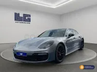 Usado Porsche Panamera GTS 460 CV (338 kW) 2019 Gris / plata Berlina