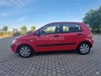 Usado Hyundai Getz 63 CV (46 kW) 2004 Rojo Utilitario
