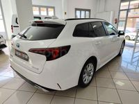 Usado Toyota Corolla Active 140 CV (102 kW) 2023 Blanco Familiar