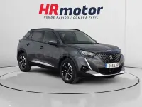 Usado Peugeot 2008 Allure 110 CV (80 kW) 2021 Gris / plata SUV