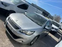 Usado Peugeot 308 SW Style 120 CV (88 kW) 2016 Gris / plata Familiar