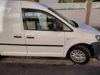 Usado VW Caddy 102 CV (75 kW) 2011 Blanco Monovolumen