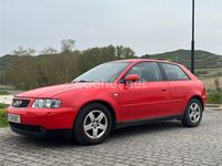 Usado Audi A3 Attraction 130 CV (95 kW) 2002 Rojo Utilitario