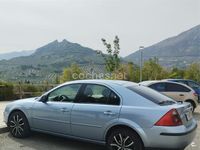 Usado Ford Mondeo Trend 130 CV (95 kW) 2005 Azul Berlina