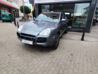 Usado Porsche Cayenne Turbo 450 CV (330 kW) 2004 Gris / plata SUV