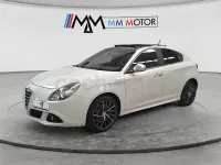 Usado Alfa Romeo Giulietta Veloce 140 CV (102 kW) 2013 Blanco Utilitario