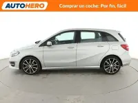 Usado Mercedes B200 Urban 136 CV (100 kW) 2015 Gris Monovolumen
