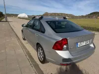 Usado Volvo S40 Momentum 110 CV (80 kW) 2010 Gris Berlina