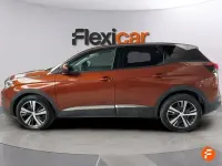 Usado Peugeot 3008 Allure 130 CV (95 kW) 2020 Naranja SUV
