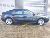 Usado Renault Laguna II Dynamique 140 CV (102 kW) 2003 Azul Berlina