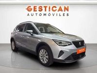 Usado Seat Arona Style 110 CV (80 kW) 2023 Gris SUV