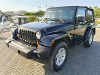 Usado Jeep Wrangler Sahara 177 CV (130 kW) 2008 Negro SUV
