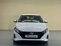 Usado Hyundai i20 99 CV (72 kW) 2021 Blanco Utilitario