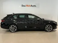 Usado Seat Leon FR 150 CV (110 kW) 2021 Negro Familiar