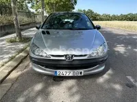 Usado Peugeot 206 60 CV (44 kW) 2004 Gris / plata Berlina