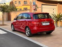 Usado Mercedes B180 109 CV (80 kW) 2013 Rojo Monovolumen