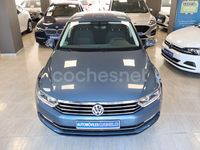 Usado VW Passat Advance 150 CV (110 kW) 2018 Azul Berlina