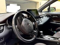 Usado Toyota C-HR Advance 122 CV (89 kW) 2017 Gris / plata SUV