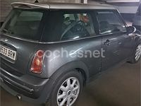 Usado Mini ONE 90 CV (66 kW) 2002 Gris / plata Utilitario