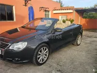 Usado VW Eos 122 CV (89 kW) 2010 Negro Descapotable