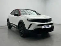 Usado Opel Mokka GS Line 130 CV (95 kW) 2022 Blanco SUV