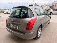 Usado Peugeot 308 SW Access 120 CV (88 kW) 2011 Marrón Familiar