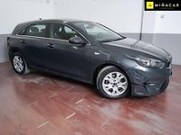Usado Kia Ceed 120 CV (88 kW) 2023 Gris Utilitario