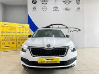 Usado Skoda Kamiq Ambition 110 CV (80 kW) 2021 Blanco SUV