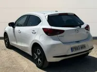 Usado Mazda 2 Center-Line 90 CV (66 kW) 2024 Blanco Utilitario
