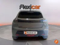 Usado Peugeot 208 Allure 101 CV (74 kW) 2025 Gris Utilitario