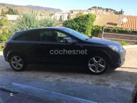 Usado Opel Astra GTC Sport 110 CV (80 kW) 2009 Negro Berlina