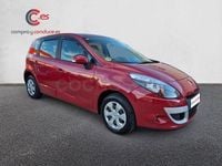 Usado Renault Scénic III 105 CV (77 kW) 2010 Rojo Monovolumen