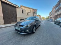 Usado VW Polo Advance 90 CV (66 kW) 2017 Gris / plata Berlina