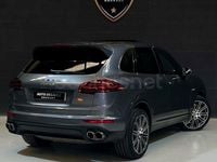 Usado Porsche Cayenne S E-Hybrid 416 CV (305 kW) 2016 Gris / plata SUV
