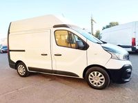 Begagnad Renault Trafic 140 HK (102 kW) 2015 Vit Minibuss