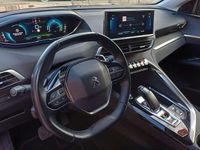 Usado Peugeot 3008 Allure 225 CV (165 kW) 2021 Granate SUV