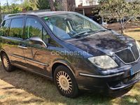 Usado Lancia Phedra 128 CV (94 kW) 2004 Gris / plata Monovolumen