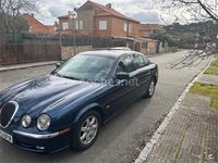 Usado Jaguar S-Type 240 HP (176 kW) 2001 Azul Sedan