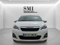Usado Peugeot 108 Active 72 CV (52 kW) 2021 Blanco Utilitario
